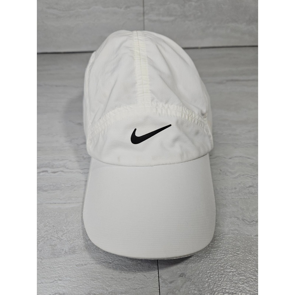 Vintage Nike Golf Hat Lightweight 7 Panel Tailwind  White Adjustable